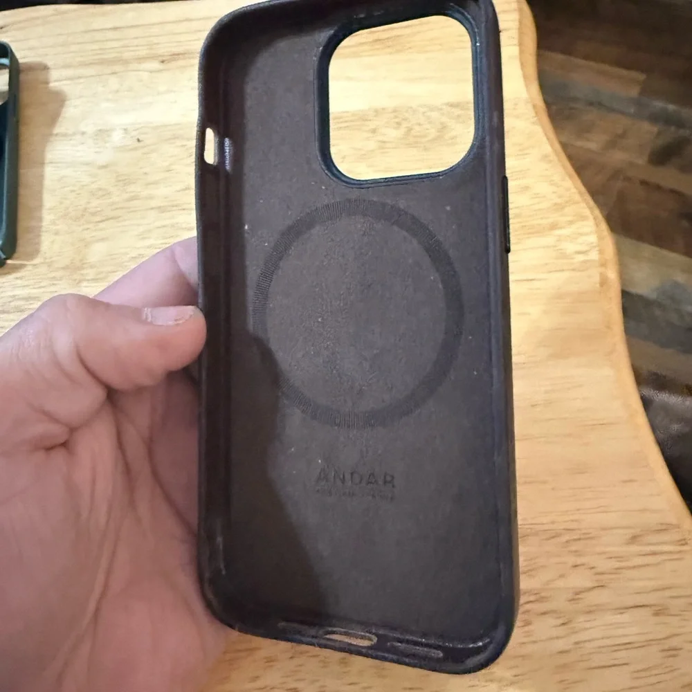 Men’s iPhone 14 Pro cases.